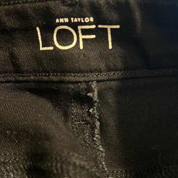 Women’s Ann Taylor Loft‎ Black Denim Jeans|Size 8 - Picture 3 of 3